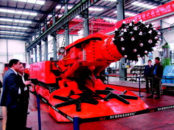 努力打造國內煤機裝備制造領跑者