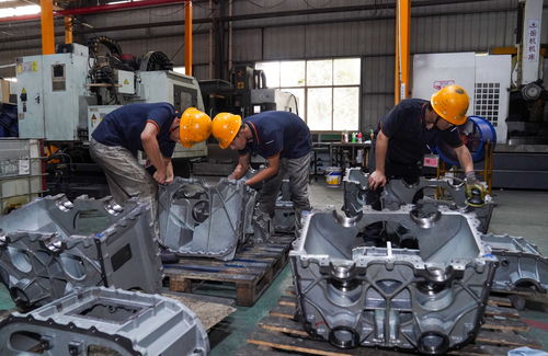 生產(chǎn)火熱推動機(jī)械制造業(yè)高質(zhì)量發(fā)展